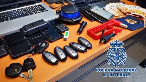 14/10/2020 Polic&iacute;a Nacional Nota De Prensa: La Polic&iacute;a Nacional Desarticula Un Grupo Criminal Que Forzaba Camiones De Distribuci&oacute;n En Marbella Tras Someter A Vigilancia A Los Repartidores
SOCIEDAD 
POLIC&Iacute;A NACIONAL M&Aacute;LAGA