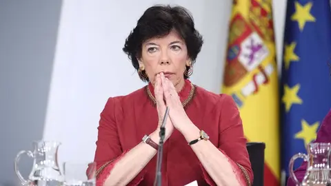 03/03/2020 La ministra de Educaci&Atilde;&sup3;n y Formaci&Atilde;&sup3;n Profesional, Isabel Cela&Atilde;&iexcl;, momentos antes de que de comienzo la rueda de prensa tras el Consejo de Ministros donde se ha aprobado la ley de libertad sexual y reformar educativa, en Madrid (Espa&Atilde;&plusmn;a), a 3 de marzo de 2020.
POLITICA 
Eduardo Parra - Europa Press