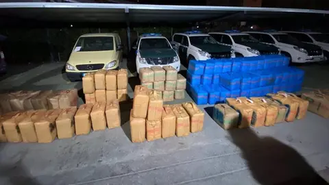 09/11/2020 Material intervenido en Andaluc&iacute;a por la Guardia Civil, que ha detenido a 16 presuntos miembros de una organizaci&oacute;n que introduc&iacute;a hach&iacute;s y de otra que proporcionaba veh&iacute;culos a narcos
SOCIEDAD ESPA&Ntilde;A EUROPA ANDALUC&Iacute;A
GUARDIA CIVIL