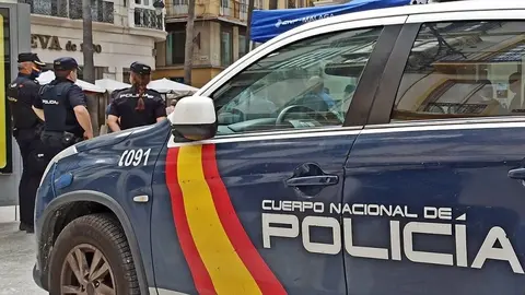Polic&iacute;a Nacional