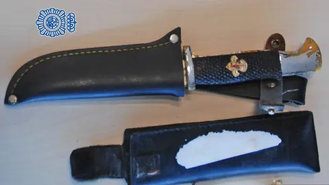 Cuchillo militar que portaba el ladr&oacute;n para amenazar a la mujer mayor en Jerez