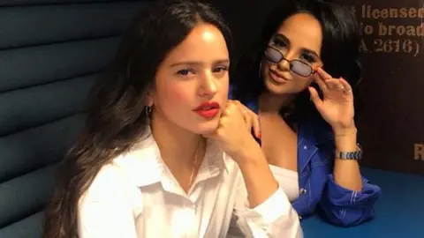 Becky G y Rosal&iacute;a