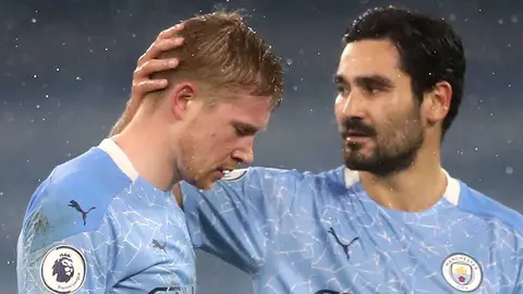 Kevin de Bruyne y Ilkay Gundogan 