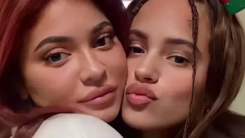 Kylie Jenner y Rosal&iacute;a