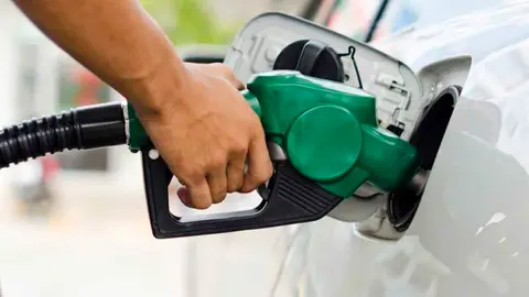 Una persona repostando