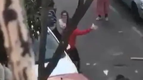 Multitudinaria pelea en Sevilla acaba en asesinato