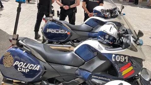 MOTOCICLETA PATRULLA DE LA POLIC&Iacute;A NACIONAL