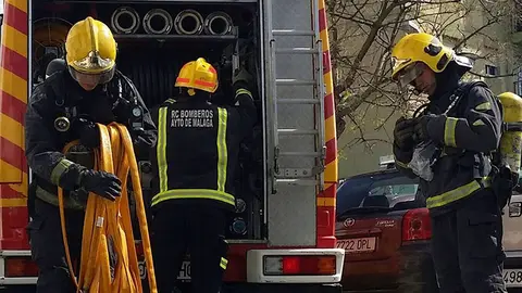 Bomberos actuando en un incendio | Foto: Archivo