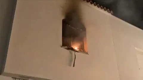 Detenido tras atrincherarse y amenazar con volar un edificio en C&aacute;diz