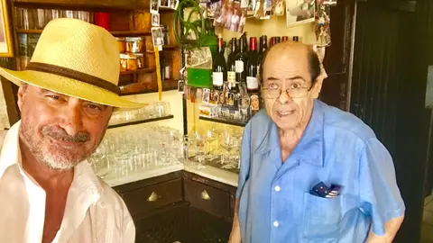 Pepe El Manteca, junto al periodista Carlos Herrera