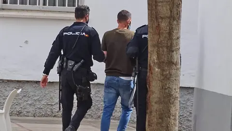Macroredada polic&iacute;a en Icovesa de Jerez de la Frontera - EL MIRA -