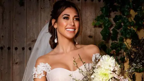 Andrea Mart&iacute;nez vestida de novia