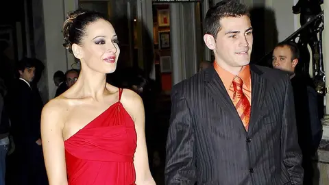 Eva Gonz&aacute;lez junto a Iker Casillas