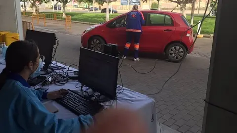 La vacunaci&oacute;n con AstraZeneca llega a la poblaci&oacute;n general