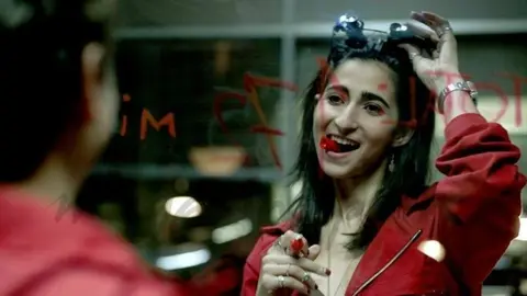 alba-flores-nairobi-_la-casa-papel_jpg