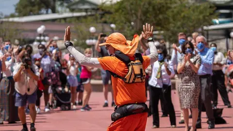 don-muchow-disneyland-disney-world-runner-4-2