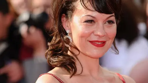 La actriz Helen McCrory, conocida por su papel en Harry Potter