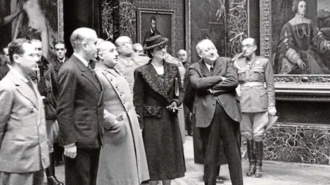 Franco en su visita al Museo del Prado