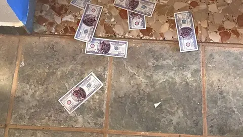 Billetes de imitaci&oacute;n