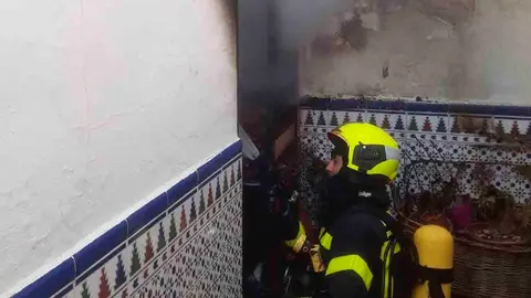 Incendio en una casa de Villamart&iacute;n