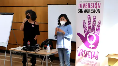 Inauguraci&oacute;n taller defensa feminista
