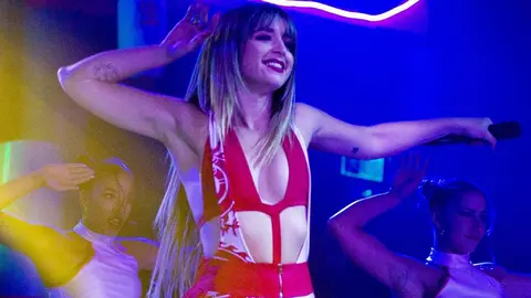 Lola &Iacute;ndigo en un concierto