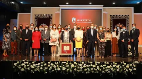 El Hospital Costa del Sol recibe la Medalla de la Ciudad de Marbella por su labor en la pandemia