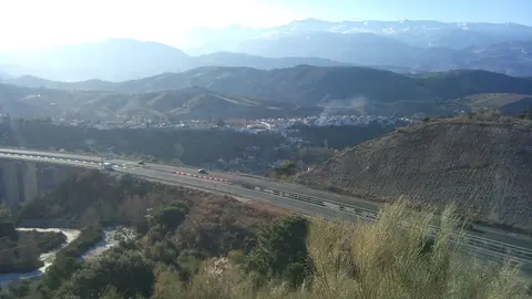 Senderos de Hu&eacute;tor Santill&aacute;n