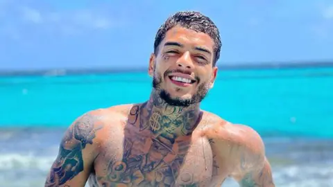 Fallece el m&uacute;sico Mc Kevin