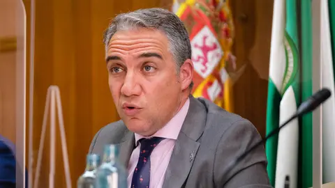 El&iacute;as Bendodo, consejero de la Presidencia, Administraci&oacute;n P&uacute;blica e Interior comparece en comisi&oacute;n parlamentaria