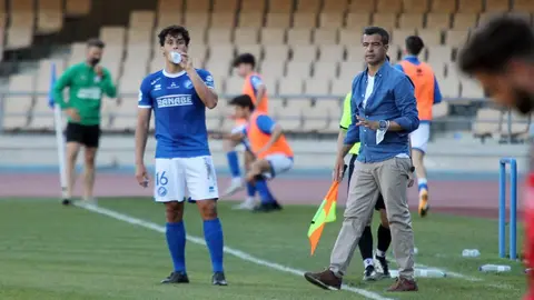 Junior Rom&aacute;n Tombini y Jos&eacute; P&eacute;rez Herrera durante un encuentro del Xerez Deportivo FC en Chap&iacute;n