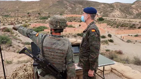Felipe VI asiste al Ejercicio de la Brigada Experimental 35