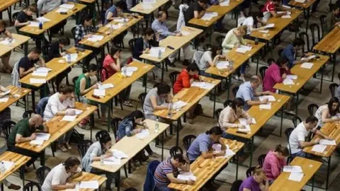 Oferta de empleo p&uacute;blico