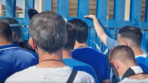 Aficionados del Xerez CD se quedan sin poder acceder al Campo de la Juventud en la Final ante el AD Ceuta