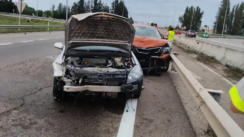 Choque entre varios turismos