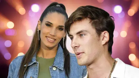 India Mart&iacute;nez y DVICIO