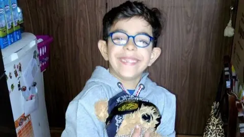 Hugo s&iacute;ndrome de Trevor / Twitter enfermera 4x4