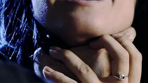 Persona estrangulada