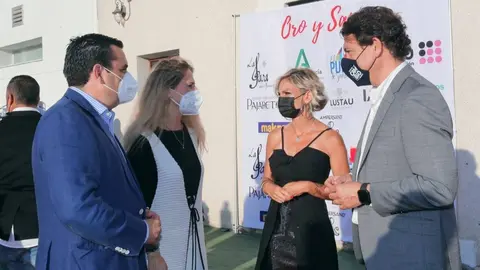 Ana Mestre, delegada de la Junta de Andaluc&iacute;a en C&aacute;diz, ha estado presente en la presentaci&oacute;n de Oro y Sangre, en El Puerto de Santa Mar&iacute;a (C&aacute;diz),