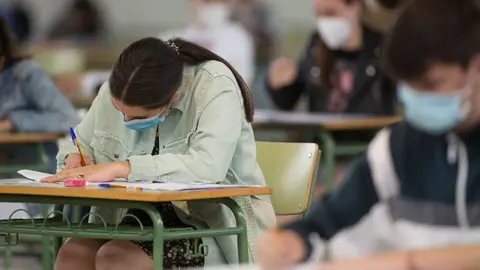 Ex&aacute;menes de Selectividad