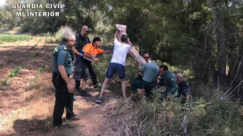 El milagroso rescate de una mujer en el r&iacute;o Genil