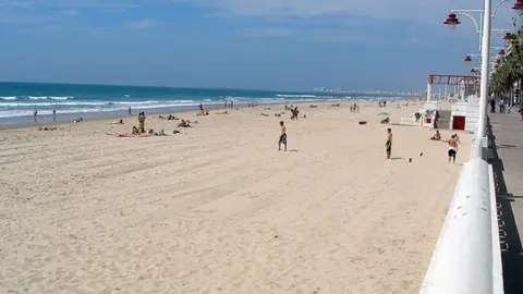 Playa de la Victoria de C&aacute;diz