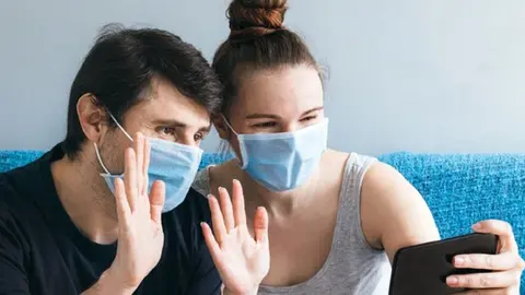 M&aacute;scaras en las videollamadas