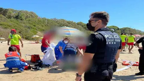 Un hombre ha muerto en una playa de Rota