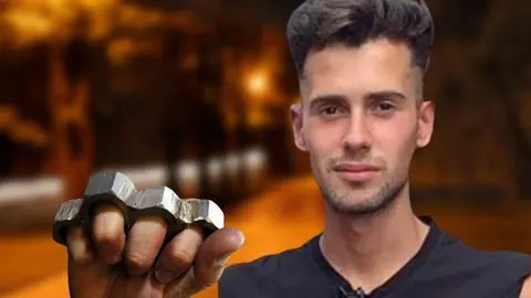 Hallan un pu&ntilde;o americano de un detenido que coincide con la herida del cr&aacute;neo de Samuel