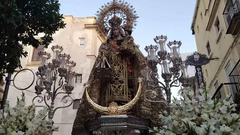 Procesi&oacute;n de la Virgen del Carmen en Jerez