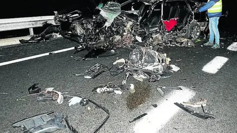 Dos menores han muerto en un brutal accidente de coche