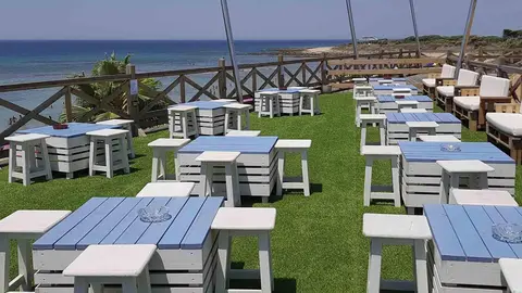 Chiringuito de Juan en la playa de Zahora