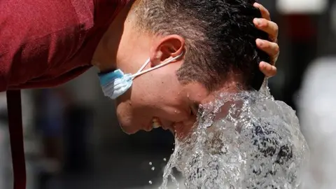 Espa&ntilde;a se enfrenta a una ola de calor extremo