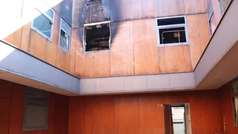 La casa en la que se produjo el incendio que acab&oacute; con la vida de la ni&ntilde;a